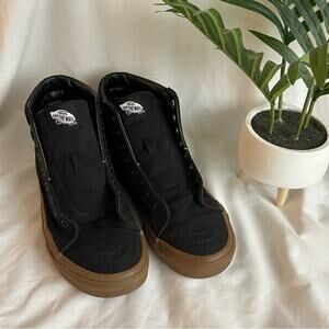 Vans Sk8-Hi Black/Gum Canvas Size Men 8 & Women’s 9.5. No laces Great Condition